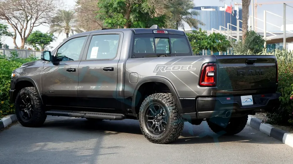 2026 RAM 1500 Rebel 3.0TT Hurricane GCC 0KM With 3 Years Warranty Or 60,000 Km At Official Dealer - Image 5
