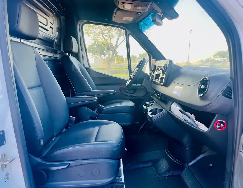 MERCEDES SPRINTER 2019 MODEL ZERO KM DRIVEN - Image 13