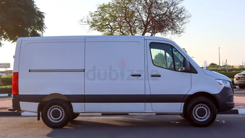 MERCEDES SPRINTER 2019 MODEL ZERO KM DRIVEN - Image 6