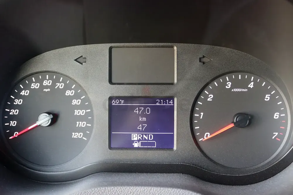 MERCEDES SPRINTER 2019 MODEL ZERO KM DRIVEN - Image 8