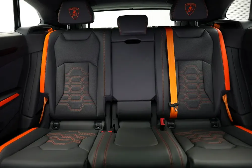Lamborghini Urus SE 2025 - Brand New Hybrid Performance - Image 9