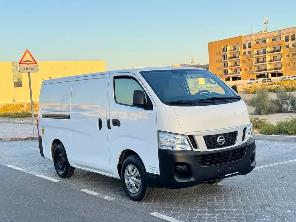 Nissan Urvan NV350 2018 GCC Specs - Well Maintained - Image 7