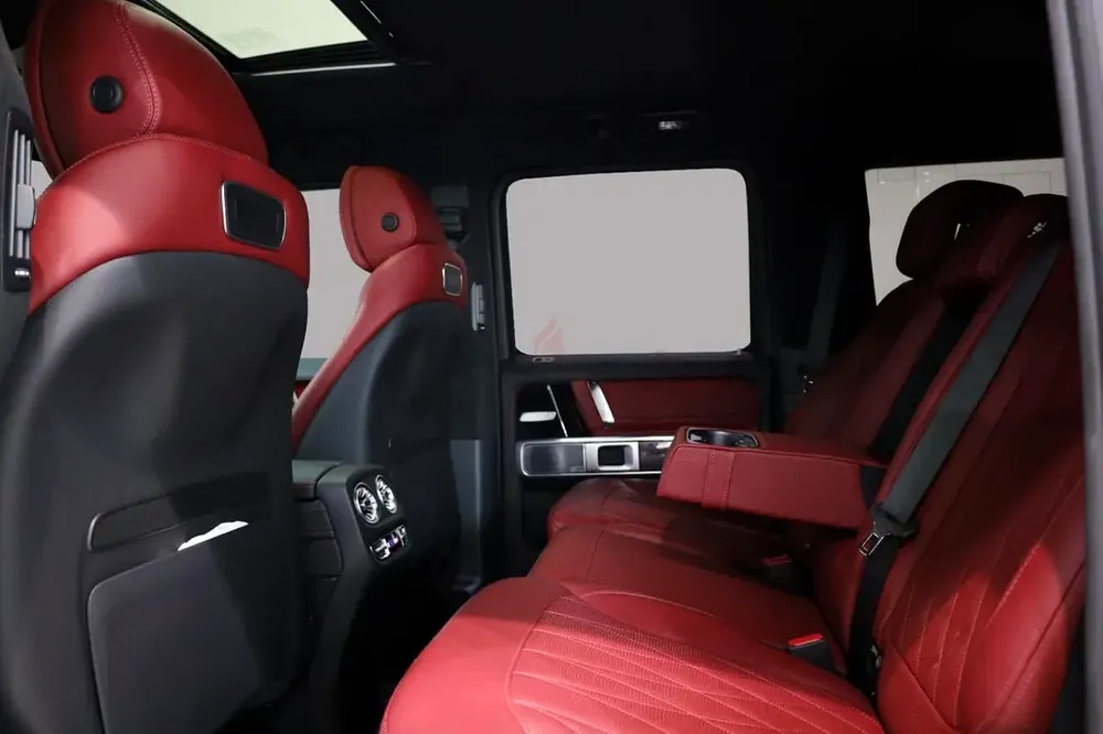 2020 Mercedes-Benz G 63 AMG | GCC Specs | Low Mileage - Image 6