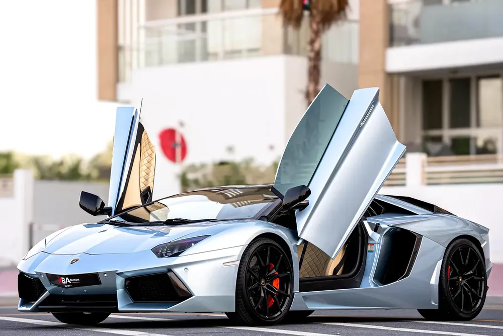 2015 Lamborghini Aventador LP 700-4 Roadster - Image 5