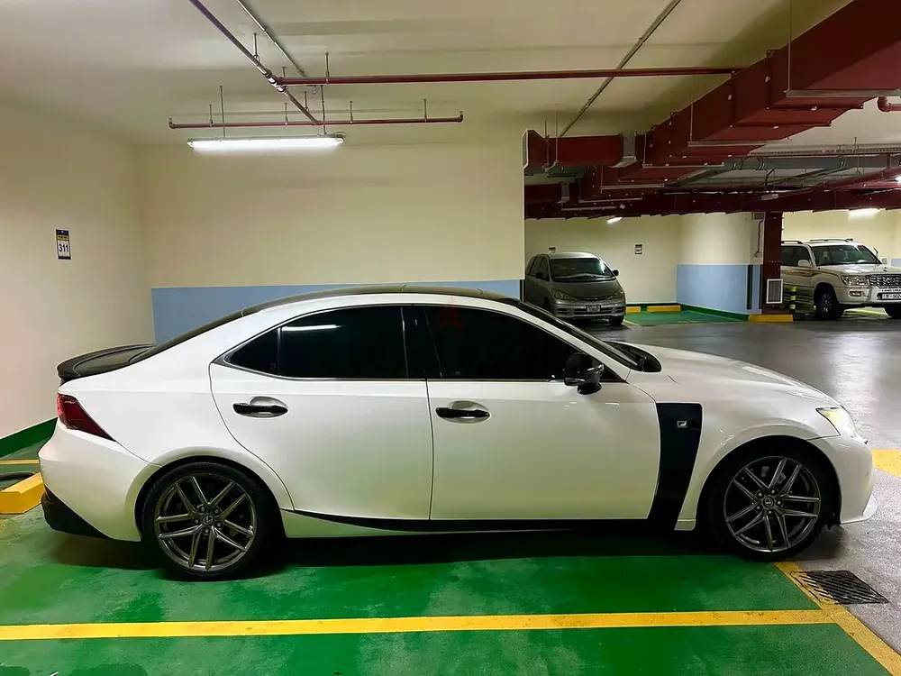 Lexus IS 350 PLATINUM 2014 | GCC Specs | BLIND SPOT - Image 8