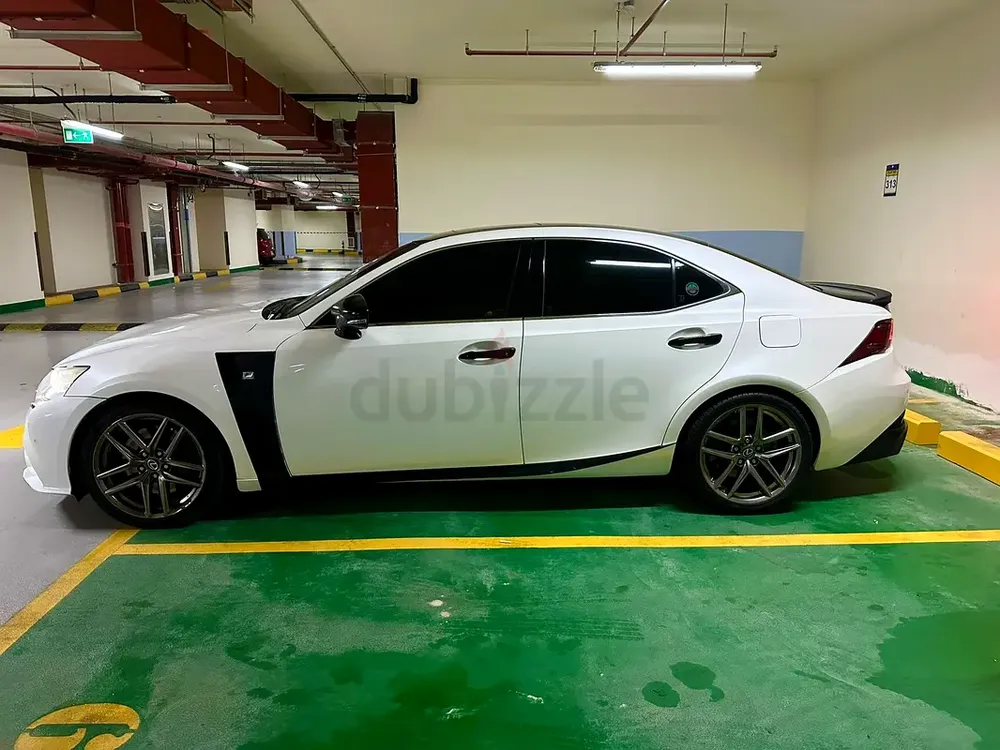 Lexus IS 350 PLATINUM 2014 | GCC Specs | BLIND SPOT - Image 9