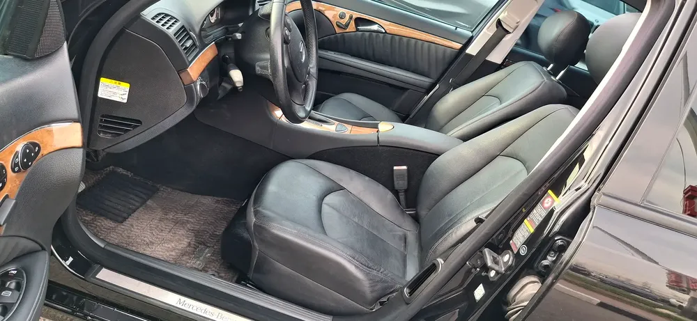 Mercedes Benz E350 model 2008 good condition input Japan - Image 13