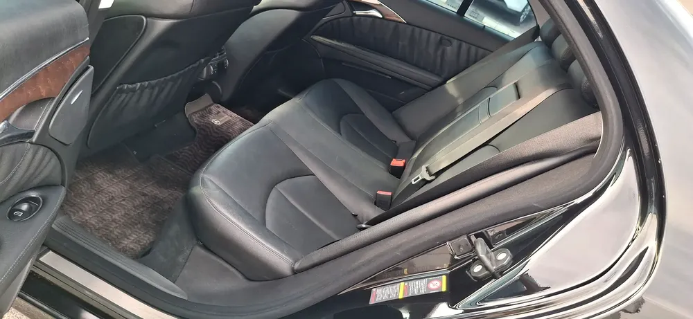 Mercedes Benz E350 model 2008 good condition input Japan - Image 16