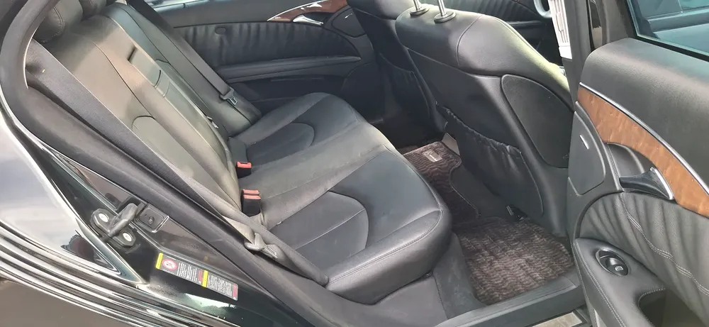 Mercedes Benz E350 model 2008 good condition input Japan - Image 17