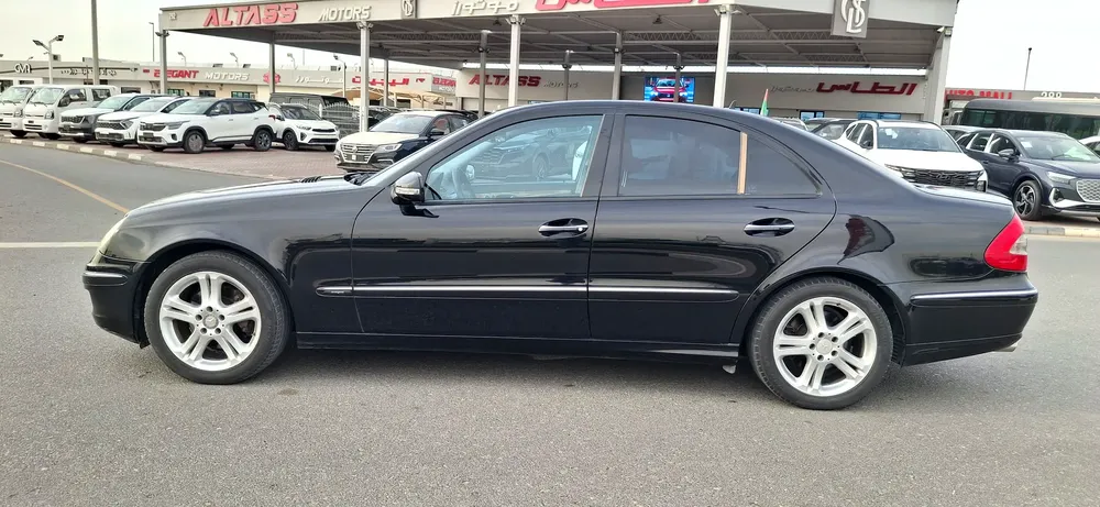 Mercedes Benz E350 model 2008 good condition input Japan - Image 8