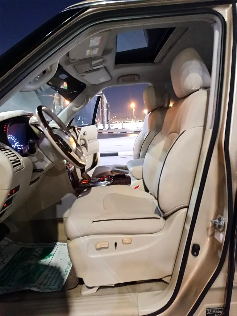 Nissan petrol gcc car model 2014 - Image 8