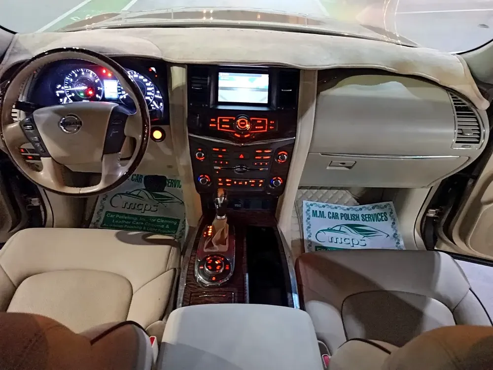 Nissan petrol gcc car model 2014 - Image 9
