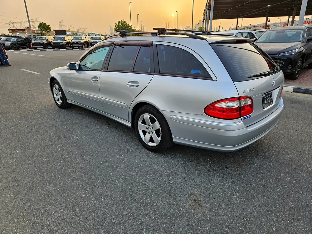 Mercedes-Benz E-Class E 350 2006 | Japanese Specs | Pristine Condition - Image 5
