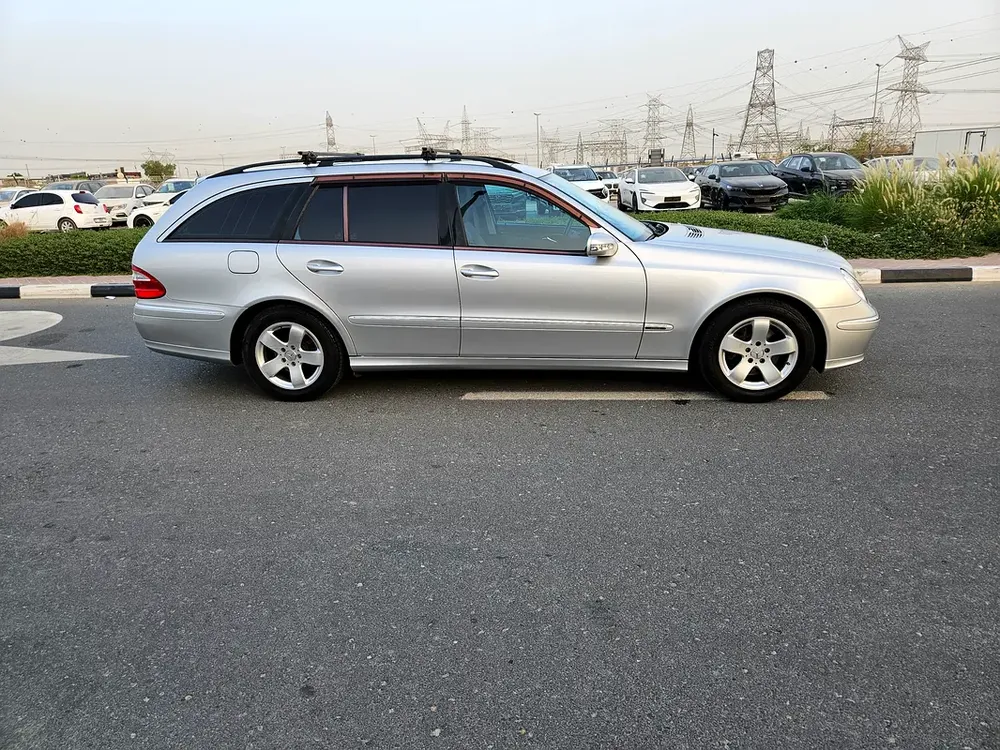 Mercedes-Benz E-Class E 350 2006 | Japanese Specs | Pristine Condition - Image 7