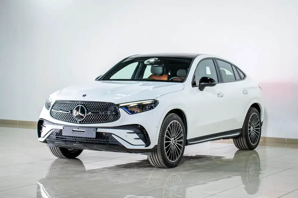 Mercedes GLC200 Coupe 2024 New . - Image 4