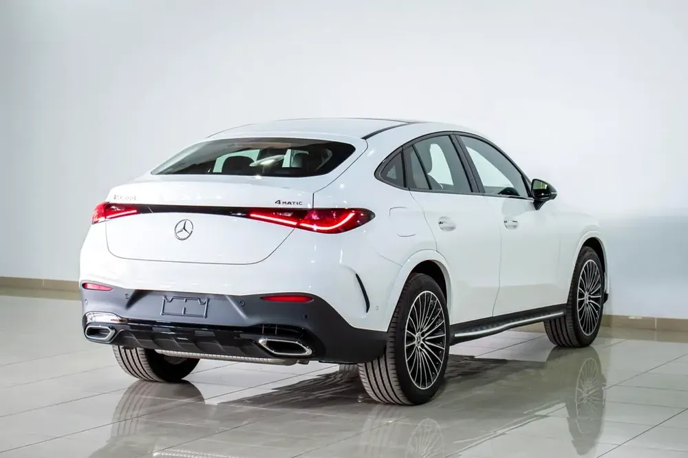 Mercedes GLC200 Coupe 2024 New . - Image 5