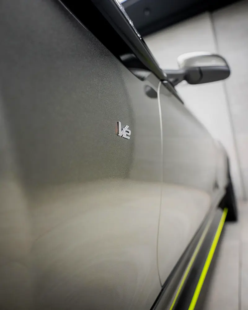 Aston Martin Rapide AMR, GCC Specs, Low Mileage, Fully Original - Image 18