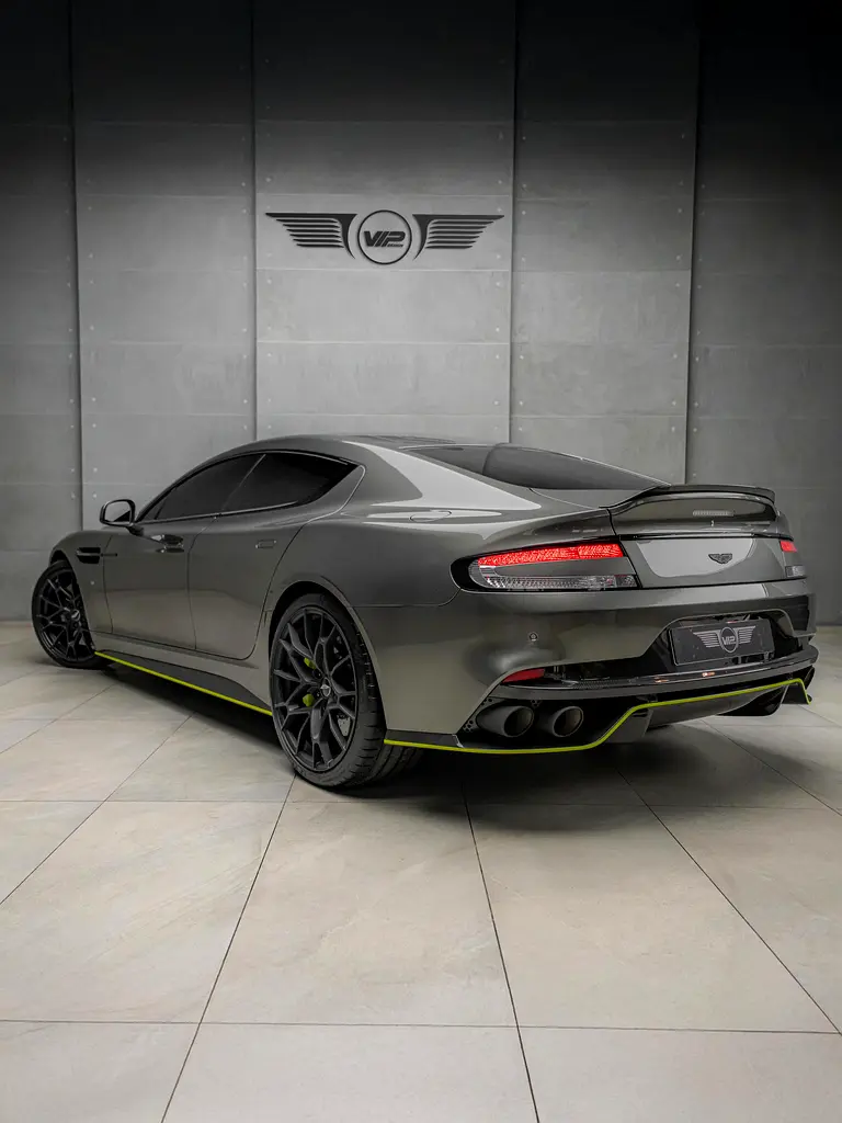 Aston Martin Rapide AMR, GCC Specs, Low Mileage, Fully Original - Image 5