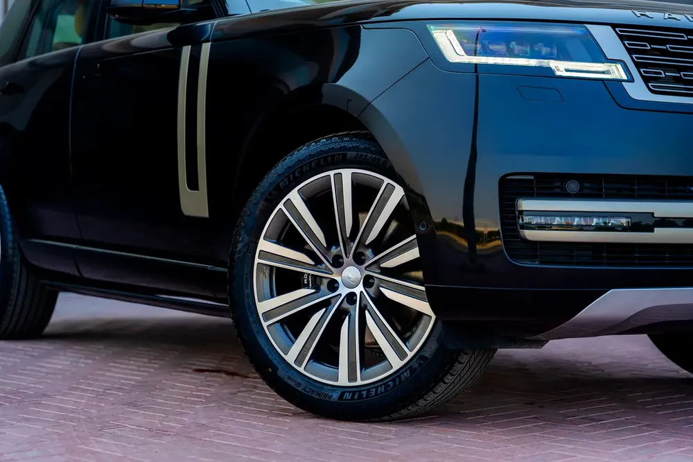 2025 Land Rover Range Rover SE - GCC Specs - Brand New - Image 16