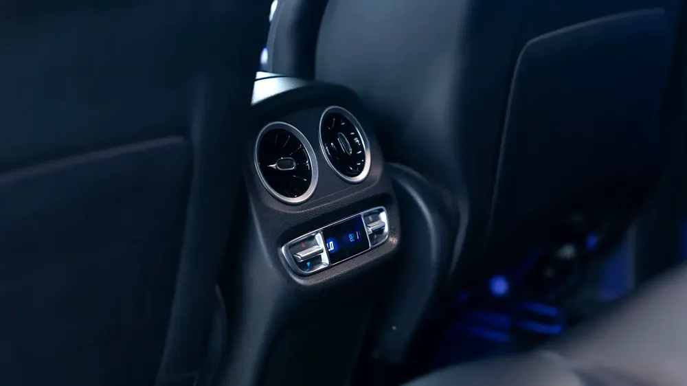 Mercedes-Benz G-Class G 400 d 2019 - European Specs - Image 10