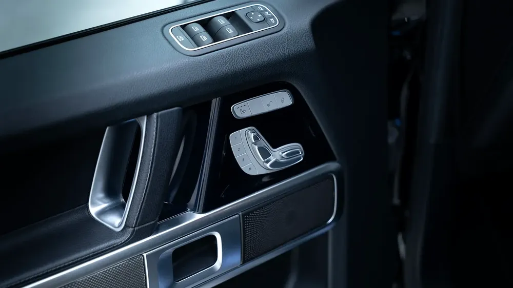 Mercedes-Benz G-Class G 400 d 2019 - European Specs - Image 6