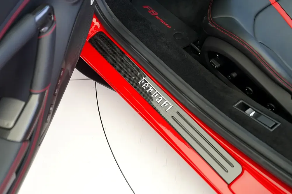 SERVICE CONTRACT TILL 2030 | CARBON INTERIOR | F8 SPIDER - Image 7
