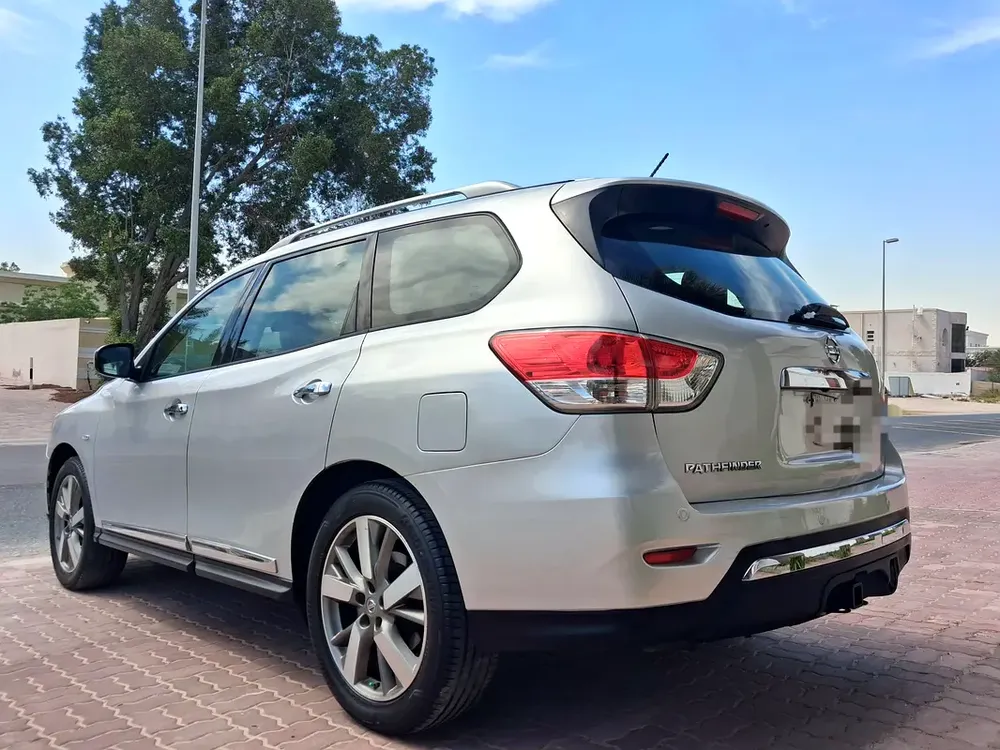 Nissan Pathfinder SV 2013 GCC Specs - Image 11