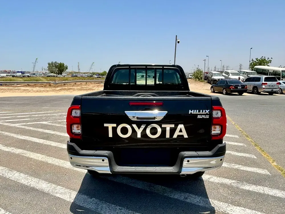Toyota Hilux SR5 2026 - GCC Specs - Brand New! - Image 6