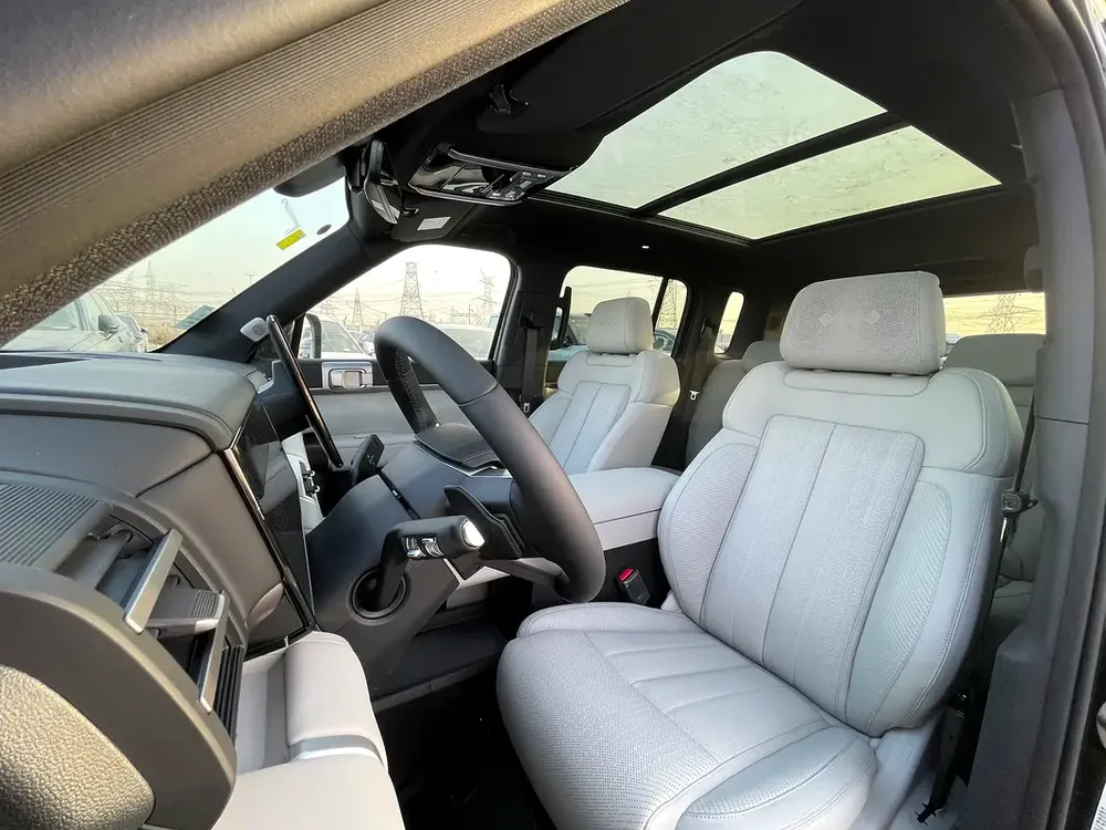 2025 BYD Leopard 7 Ultra 1.5T Plug-in Hybrid AWD - Image 11