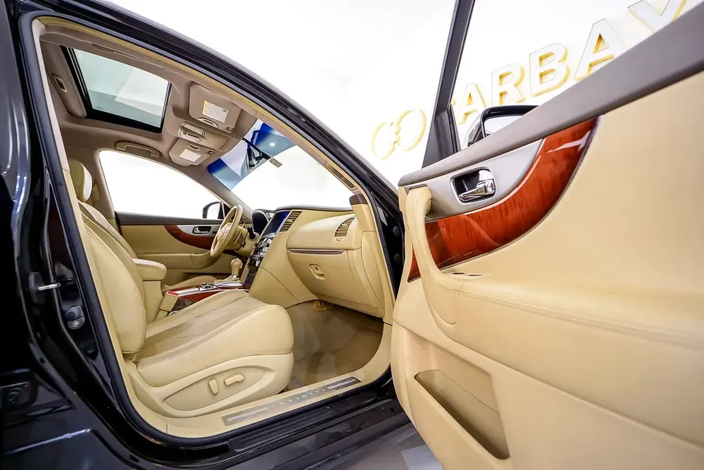 AED 985 PM | INFINITY QX70 LUXURY 2015 | WELL MAINTAINED | 1 YEAR WARRANTY | GCC - Image 14