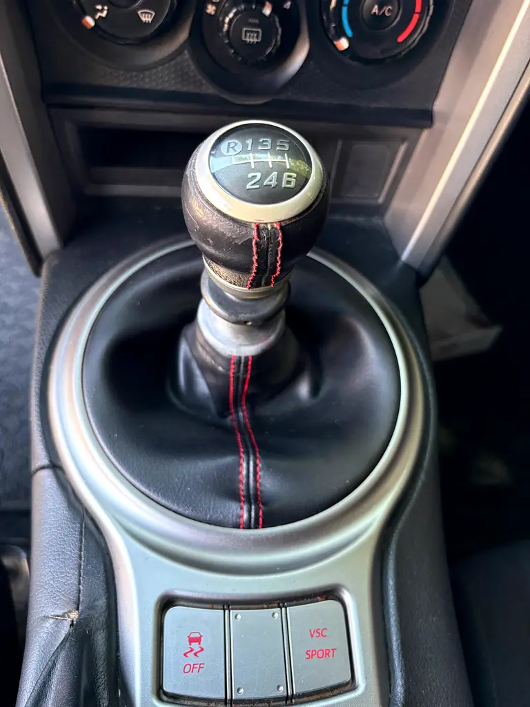 2013 Toyota 86 TRD Edition | GCC Specs | Pristine Condition - Image 11