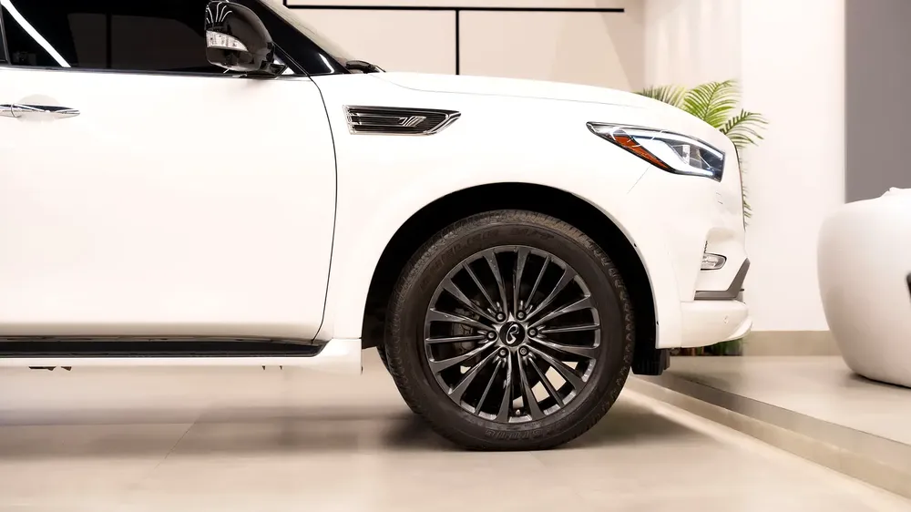 2022 INFINITI QX80 | Black Edition | Very Low Mileage | Clean Tittle | - Image 9