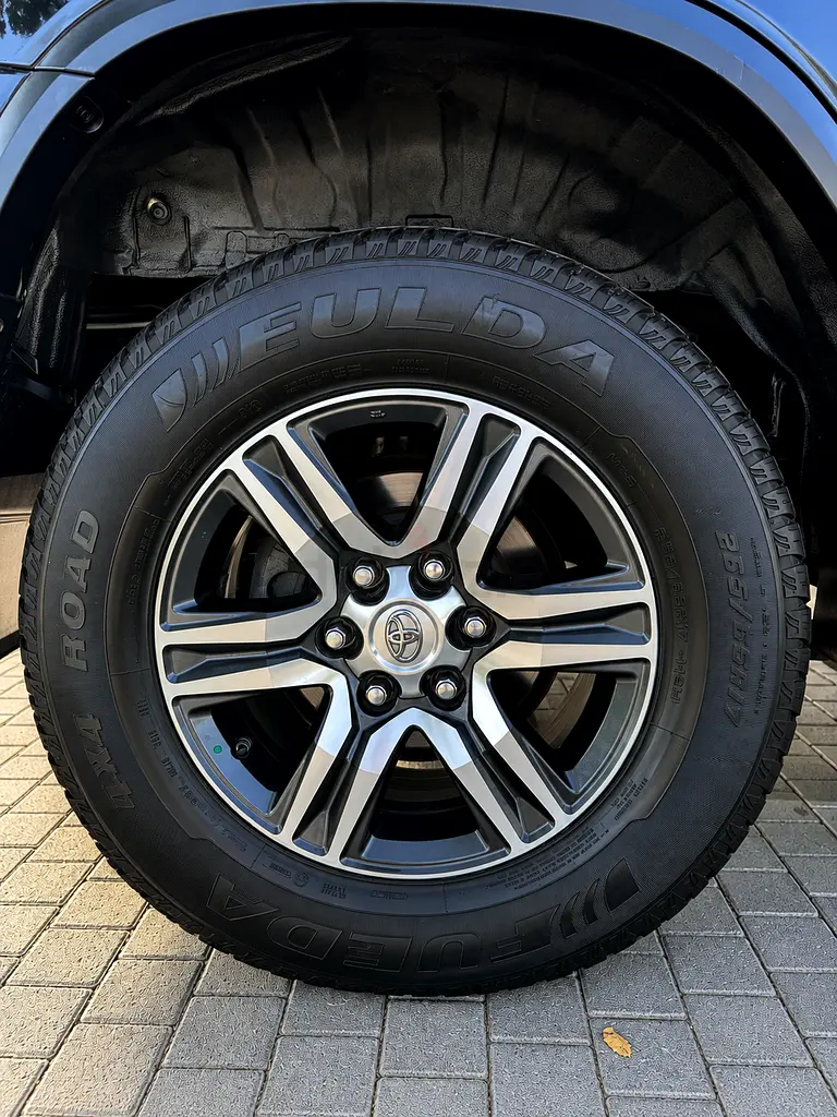 Toyota Fortuner 2021 - EXR 2.7L | GCC Specs | Accident-Free | Original Paint - Image 12