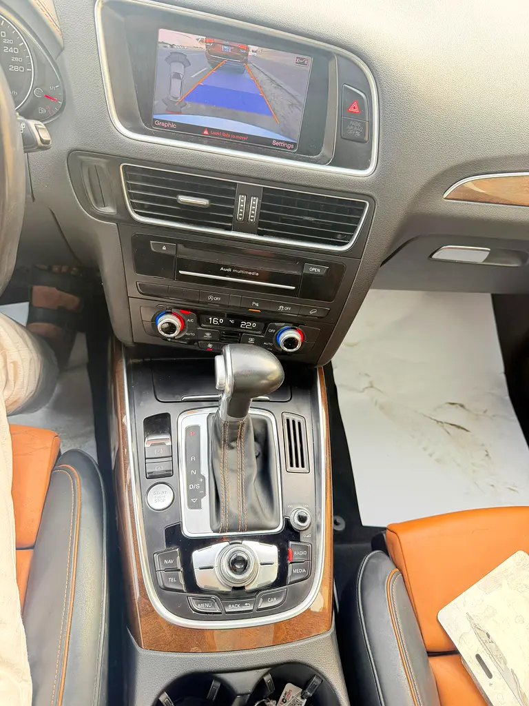 Audi Q5 45 TFSI quattro S line 2016 - GCC Specs - Image 20
