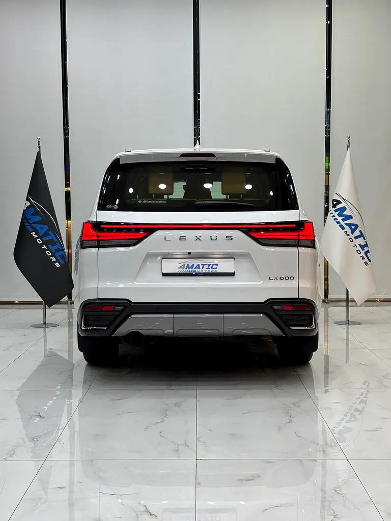Lexus LX 600 - Image 6