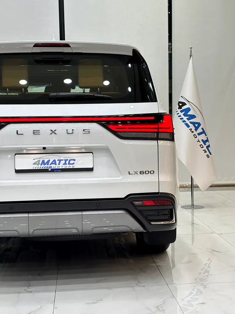 Lexus LX 600 - Image 7