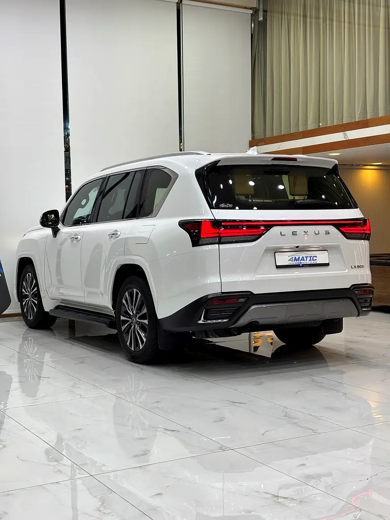 Lexus LX 600 - Image 9