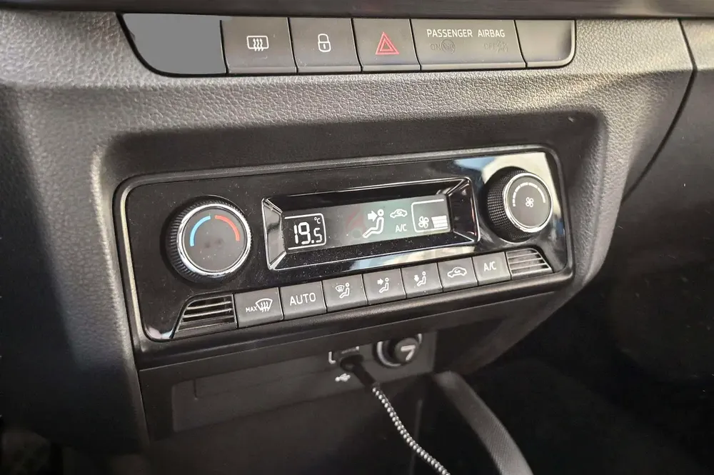 AED 547/month | 2019 Skoda Fabia  | GCC Specs | Ref#441518 - Image 16