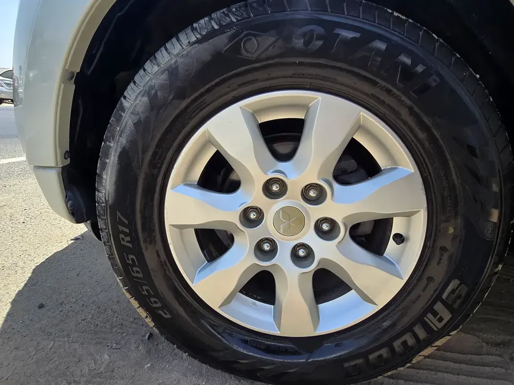 Mitsubishi Pajero - Full Open - 2008,  2011  2013 available. - Image 11