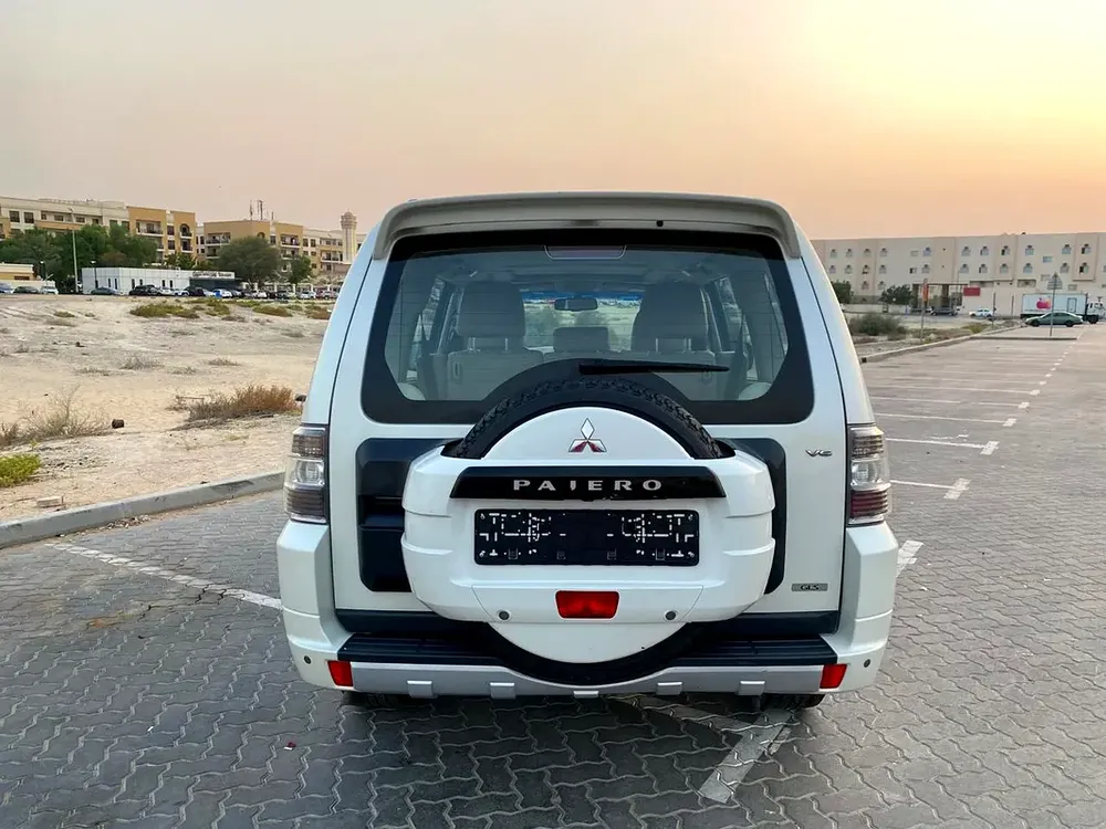 Mitsubishi Pajero - Full Open - 2008,  2011  2013 available. - Image 6