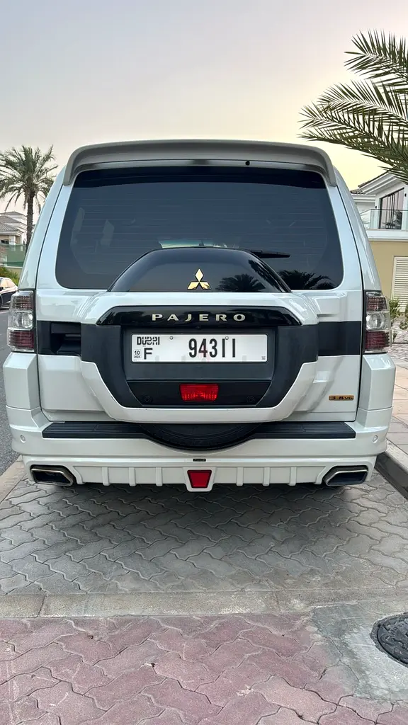MITSUBISHI PAJERO SIGNATURE | 2020 | GCC SPECS | 3.8L V6 | NO ACCIDENTS - Image 5