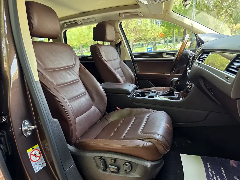 Volkswagen Touareg SEL 2015 GCC Specs, Panoramic Sunroof - Image 10