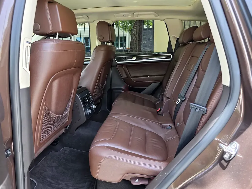Volkswagen Touareg SEL 2015 GCC Specs, Panoramic Sunroof - Image 12