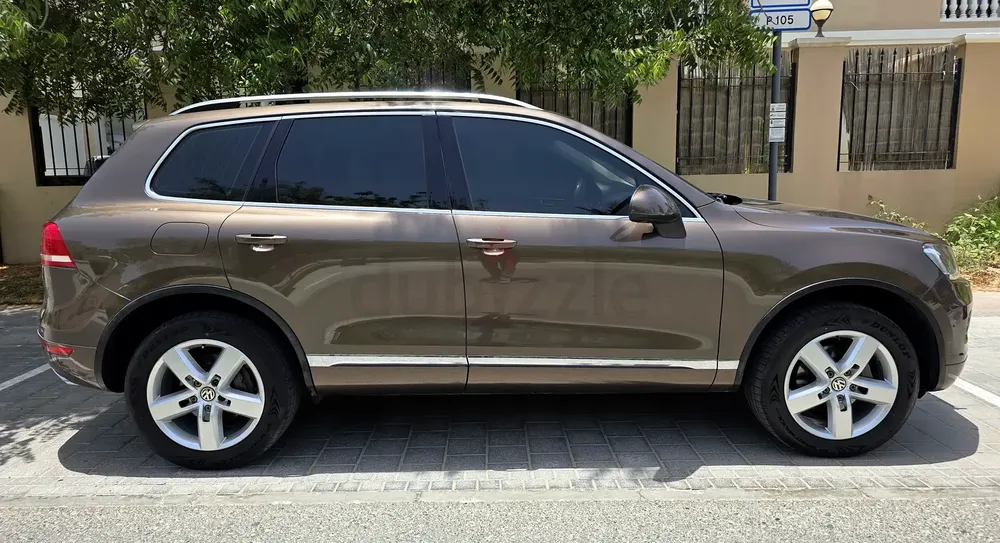 Volkswagen Touareg SEL 2015 GCC Specs, Panoramic Sunroof - Image 6