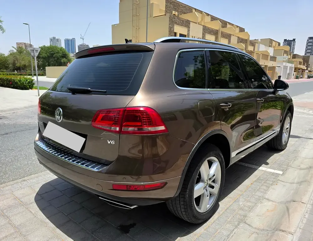 Volkswagen Touareg SEL 2015 GCC Specs, Panoramic Sunroof - Image 8