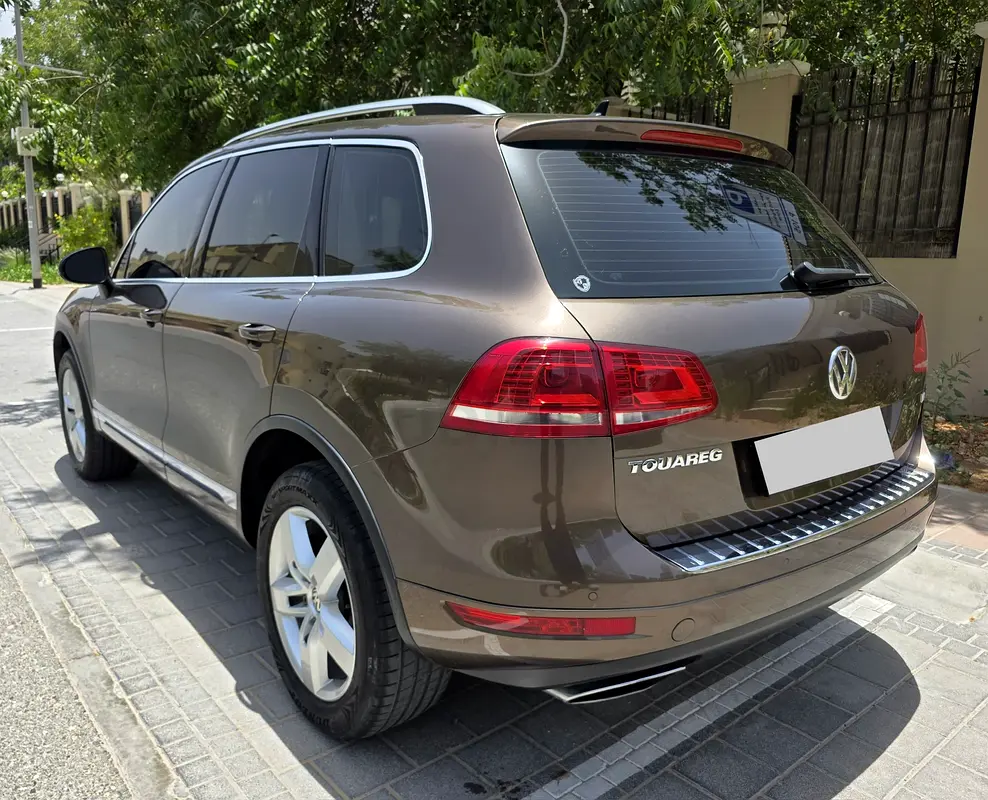 Volkswagen Touareg SEL 2015 GCC Specs, Panoramic Sunroof - Image 9