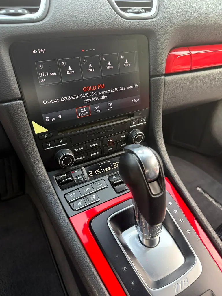 Porsche Cayman 2018 GCC Specs Standard Trim - Image 11