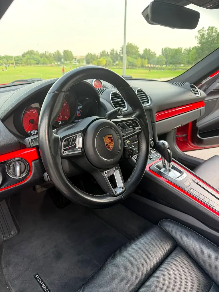 Porsche Cayman 2018 GCC Specs Standard Trim - Image 16
