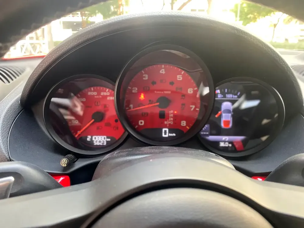 Porsche Cayman 2018 GCC Specs Standard Trim - Image 17