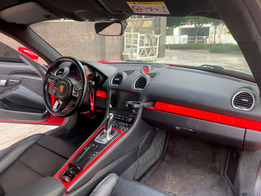 Porsche Cayman 2018 GCC Specs Standard Trim - Image 20